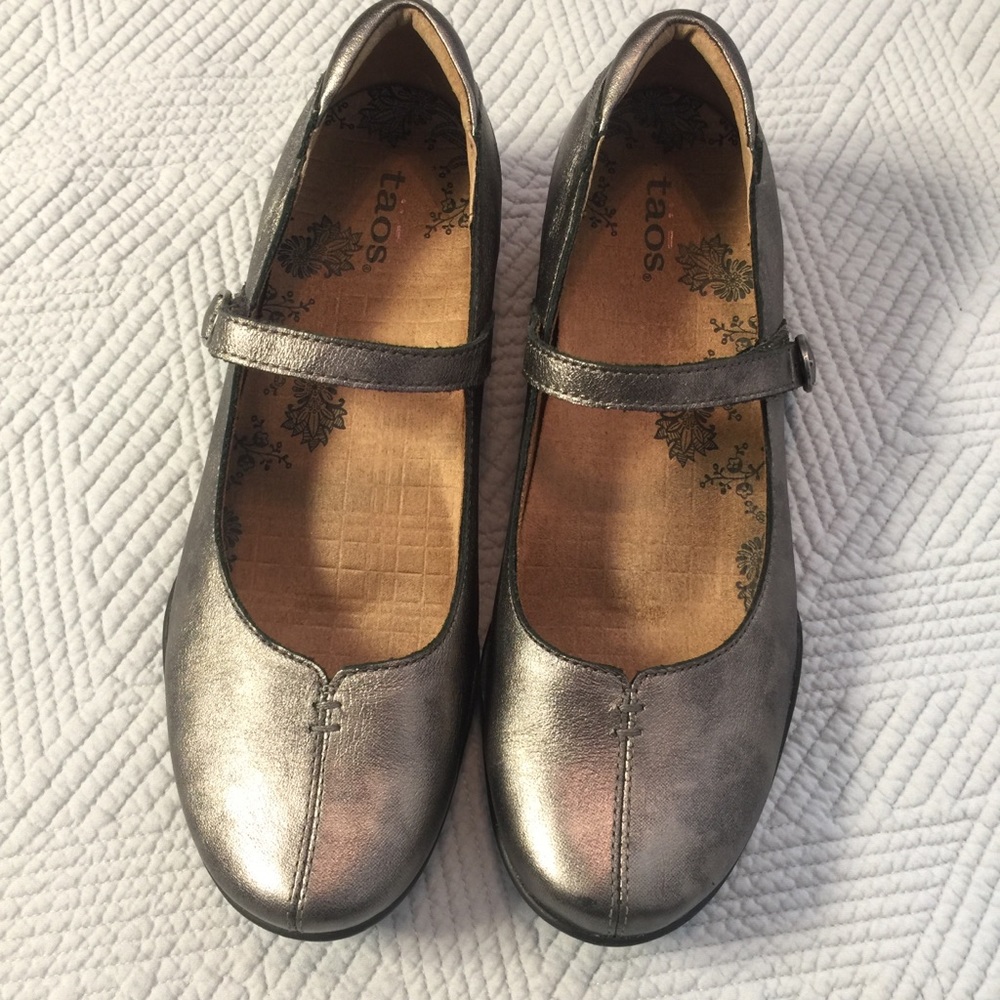 Silver Taos Mary Janes